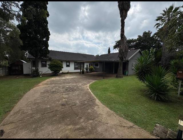 3 BEDROOM HOUSE FOR SALE IN BIRCHLEIGH NORTH